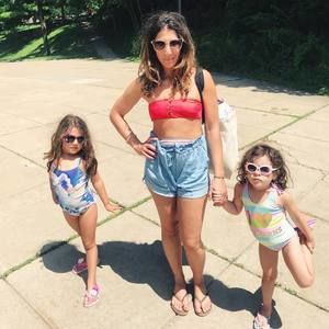 Meet your Posher, Simy